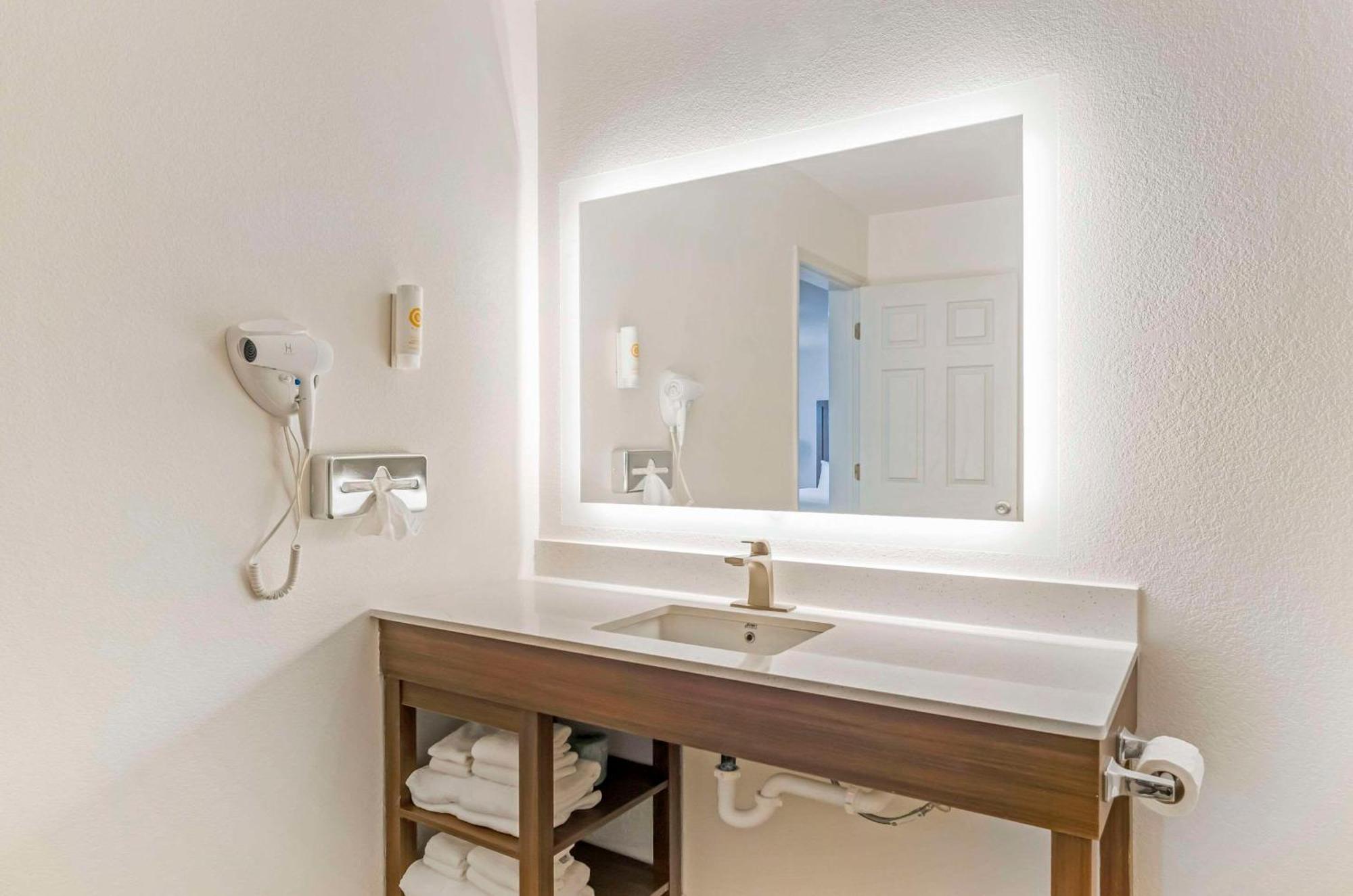 Comfort Inn Wytheville - Fort Chiswell Max Meadows Екстериор снимка