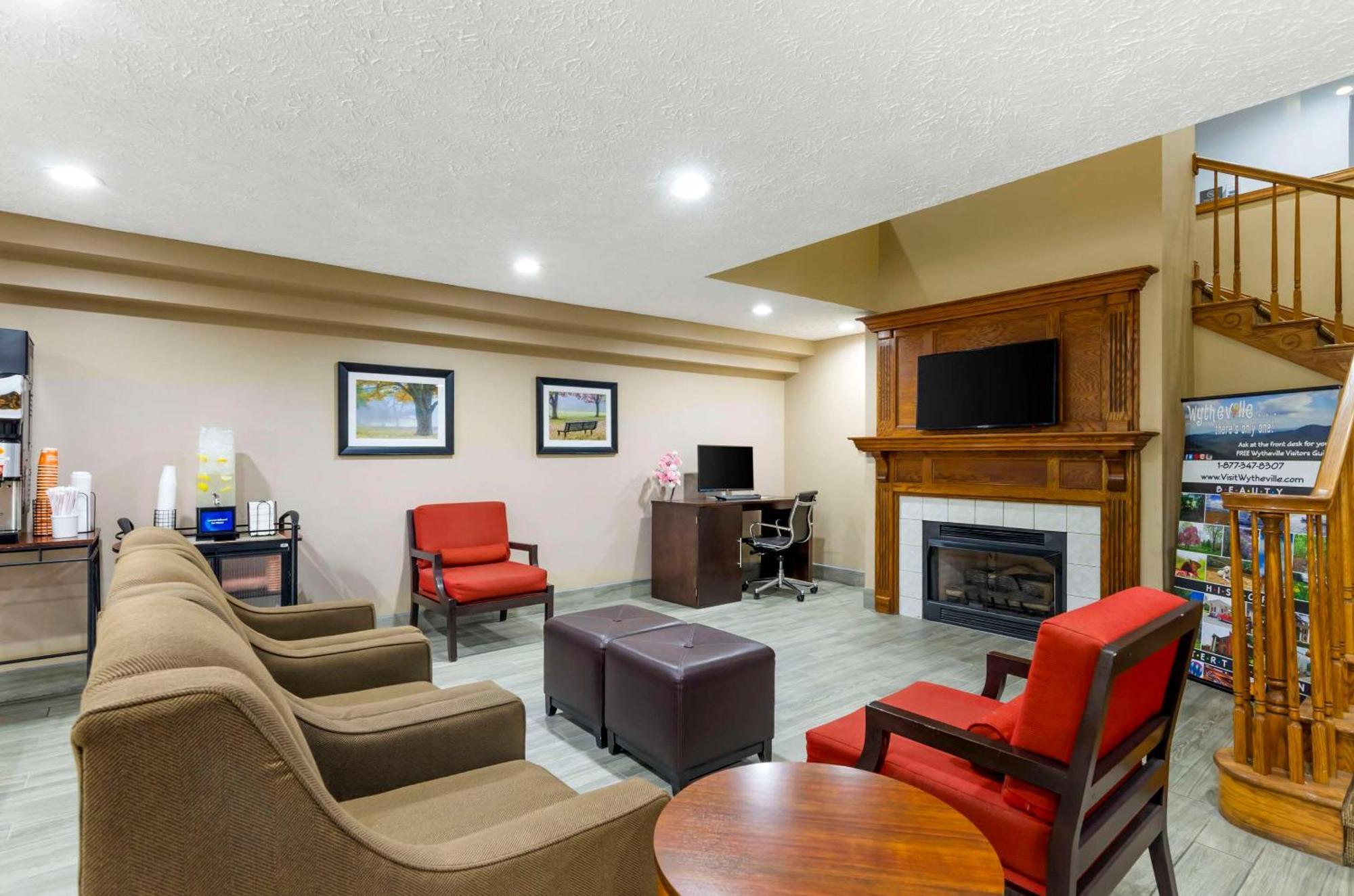 Comfort Inn Wytheville - Fort Chiswell Max Meadows Екстериор снимка