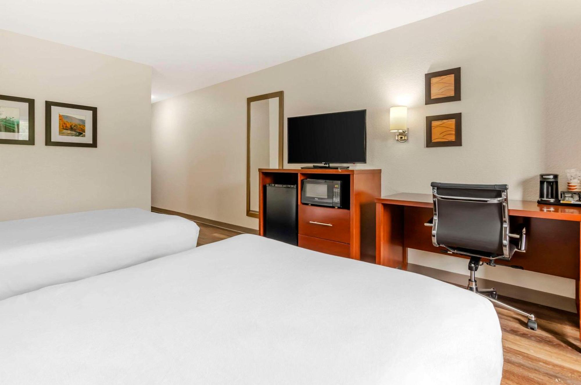 Comfort Inn Wytheville - Fort Chiswell Max Meadows Екстериор снимка
