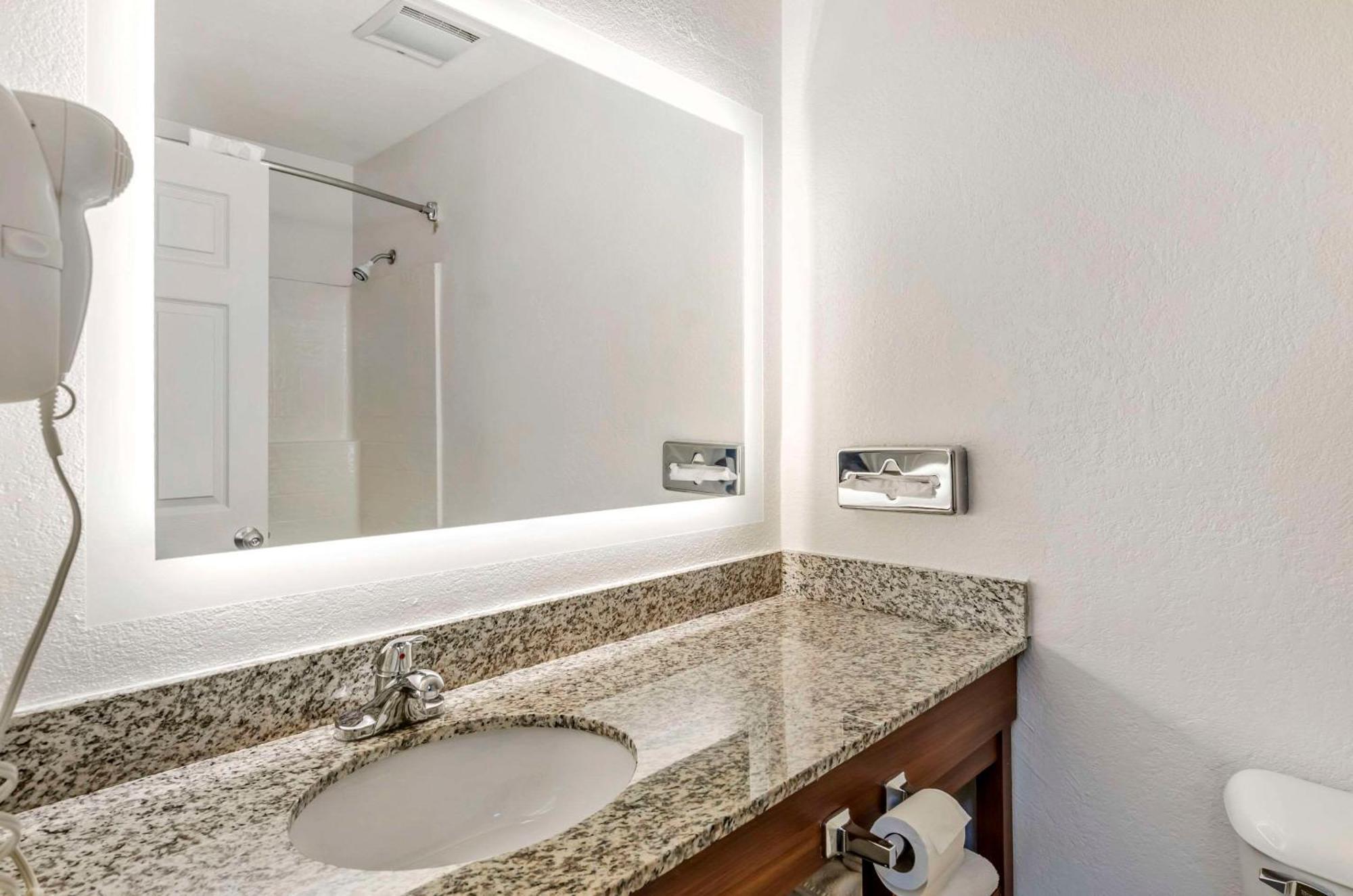 Comfort Inn Wytheville - Fort Chiswell Max Meadows Екстериор снимка